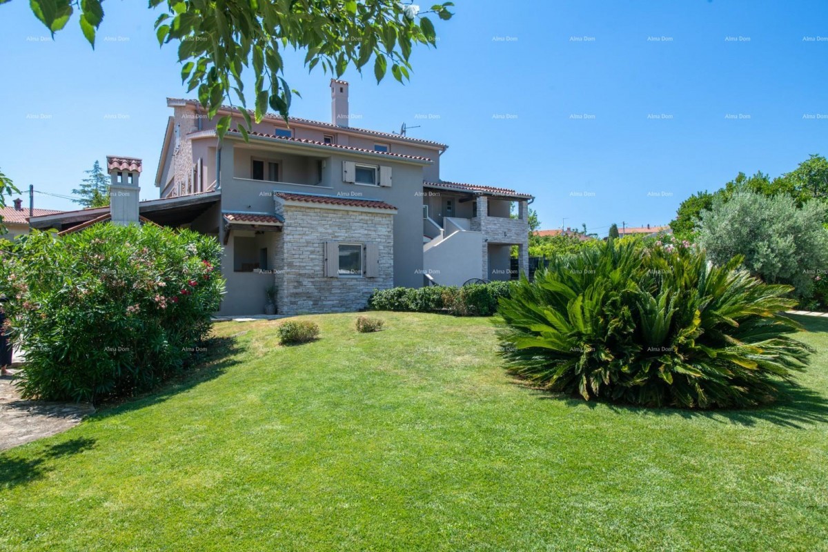 Prodaja - luksuzna vila s bazenom i dodatnim objektom, na prostranoj okućnici, Ližnjan! 4