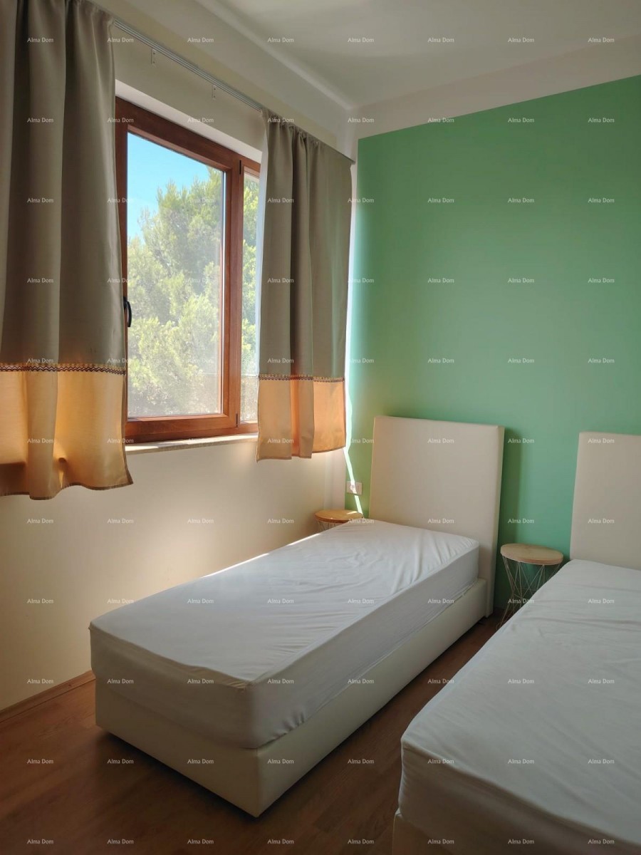 Three-bedroom apartment right by the sea, Premantura 33