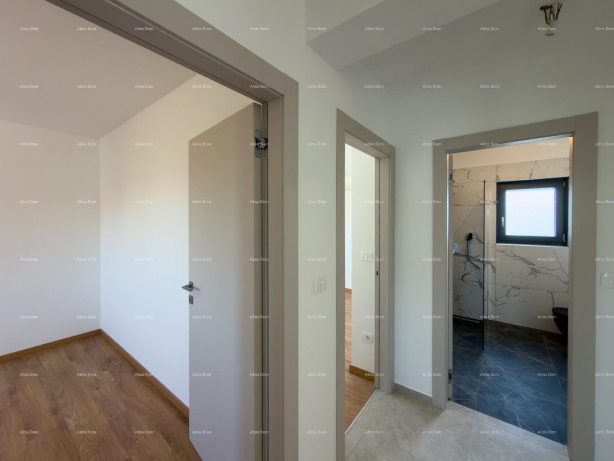 Новая постройка в отличном месте. 18