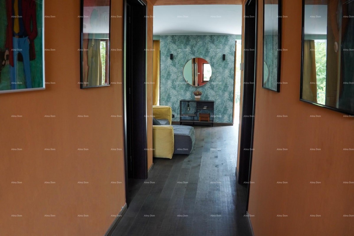 Rovinj. Stanovanje v prvem nadstropju hiše 7