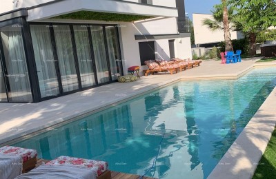 Vendita - Splendida, moderna villa con piscina - casa intelligente, Fažana! Vista mare!