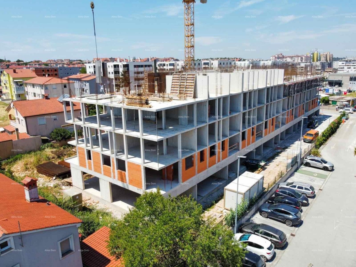 Reserved!!!! Pula! Multi-family, modern building with elevator, near the center. S25 14