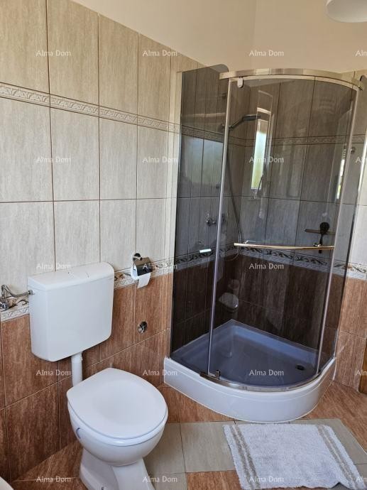 VALBANDON – Potpuno namješten trosoban stan s balkonom, 1,2 km od mora 9