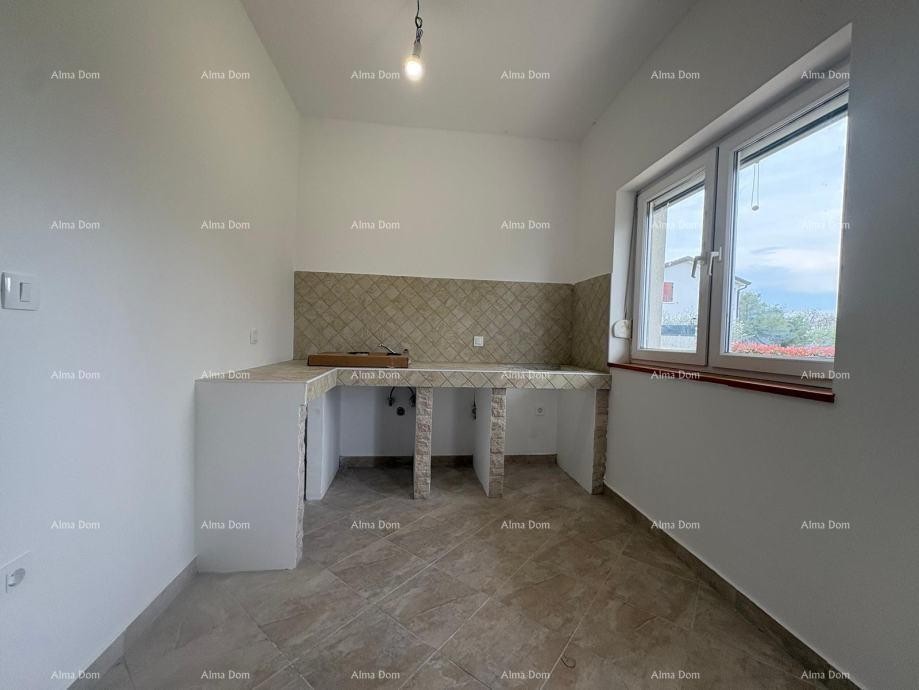 UMAG, apartment, two-story with a large yard of 1300 m2. The property has a usage permit. 13