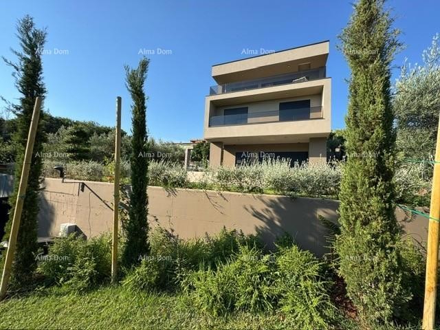 Istra – Medulin, impresivna vila ob gozdu s pogledom na morje 3
