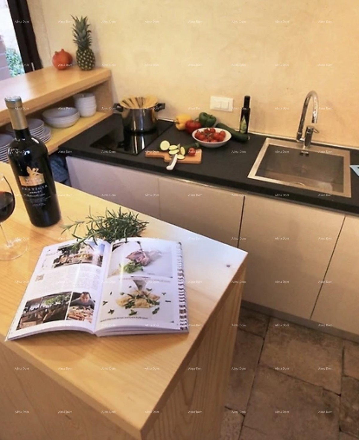 Renovated! Sale of an old villa from the 17th century in Vodnjan. 3