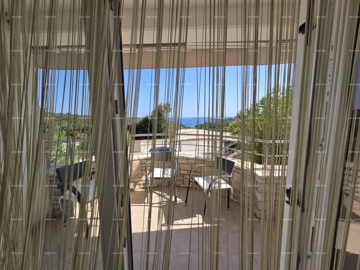 Prodaja šarmantnega stanovanja v pritličju, 60 m², Duga Uvala 14