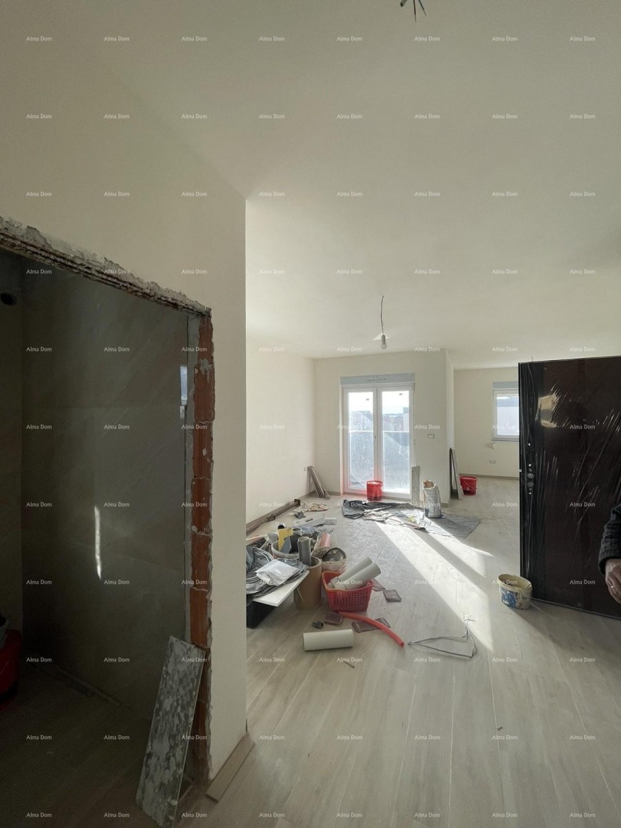 Продается дом с тремя квартирами в Медулине 15