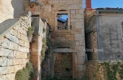Prodaja - Kamena istarska kuća s projektom i predanom dokumentacijom –blizina Tinjan!