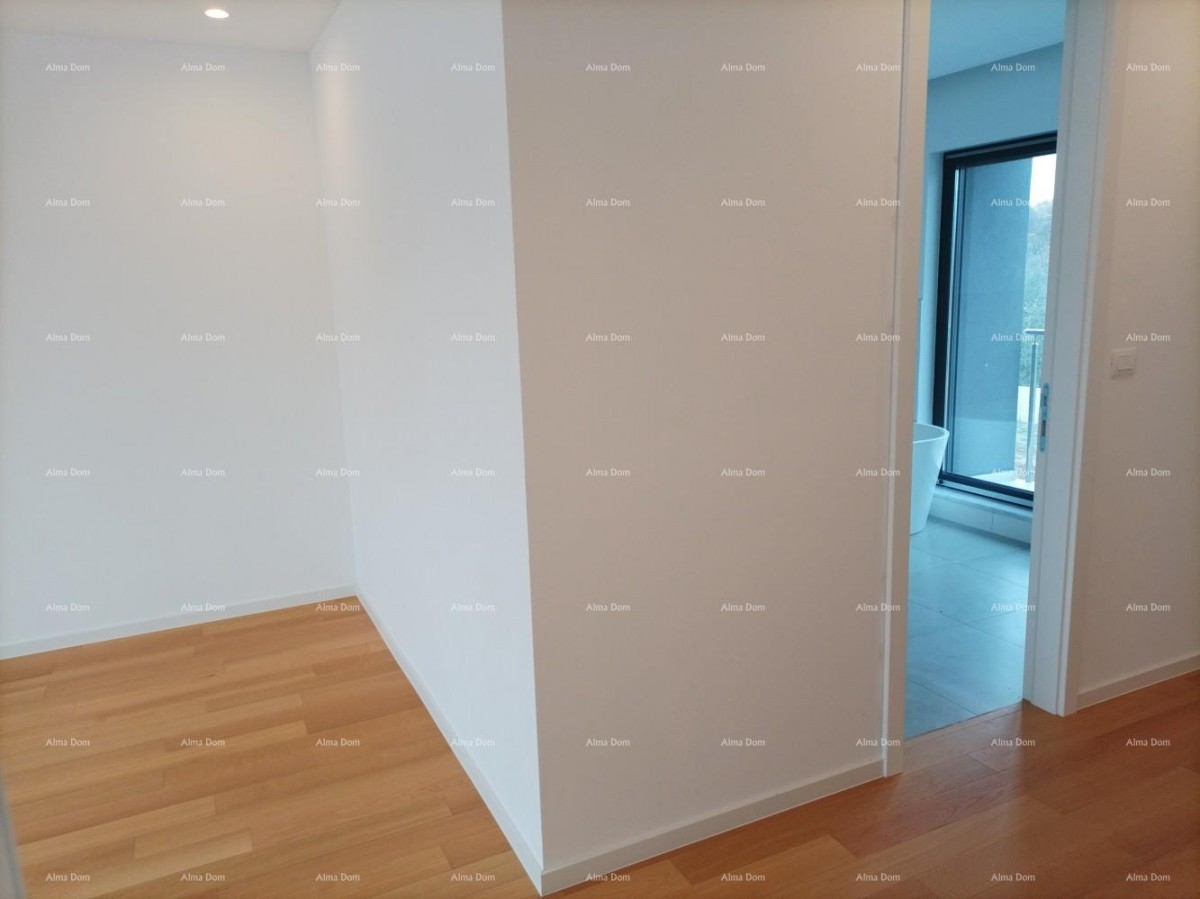 Moderní rekreační vila v uzavřeném komplexu s vilami na pobřeží moře. 18