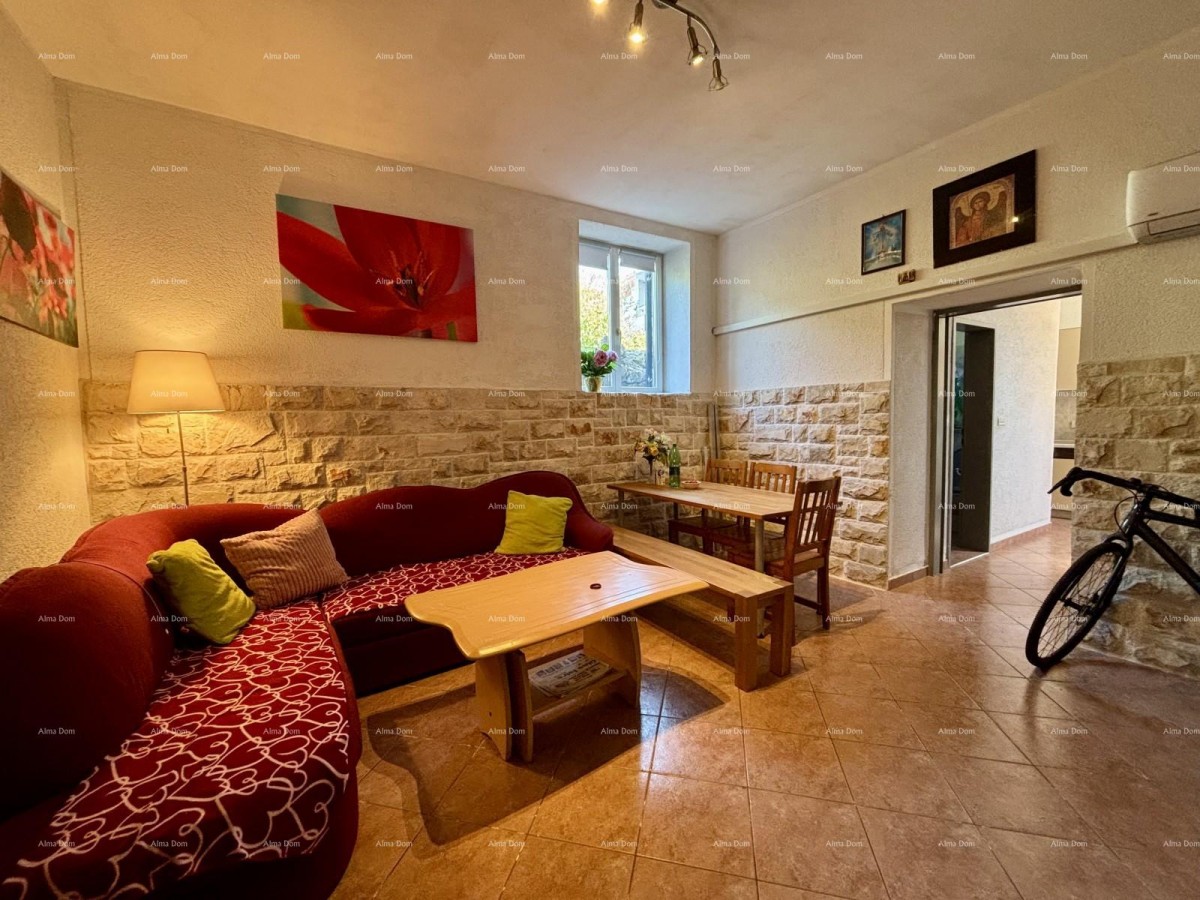 PULA, center – prodaja / stan 55 m² z vrtom in parkirnim mestom 1