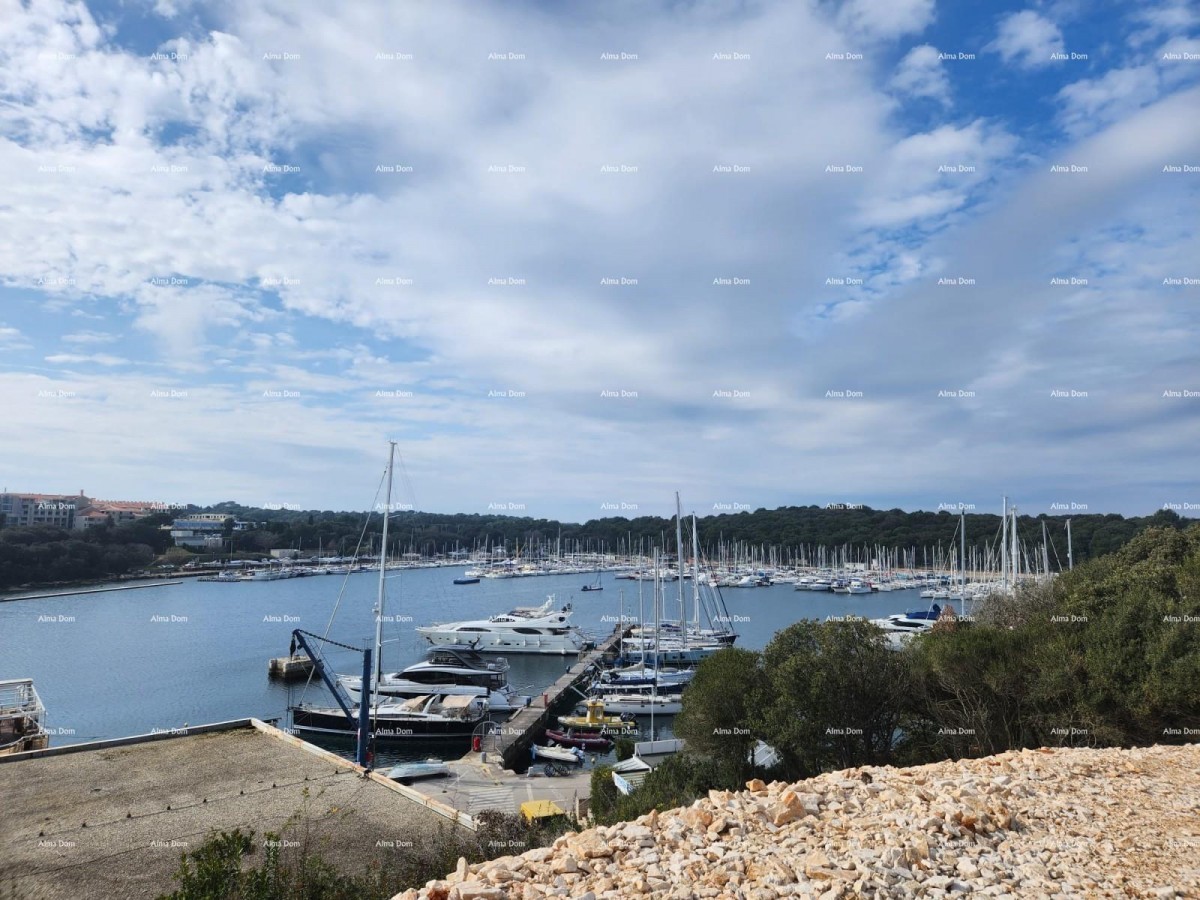 Modern apartments for sale in an exclusive building overlooking the Marina, Pula! 13