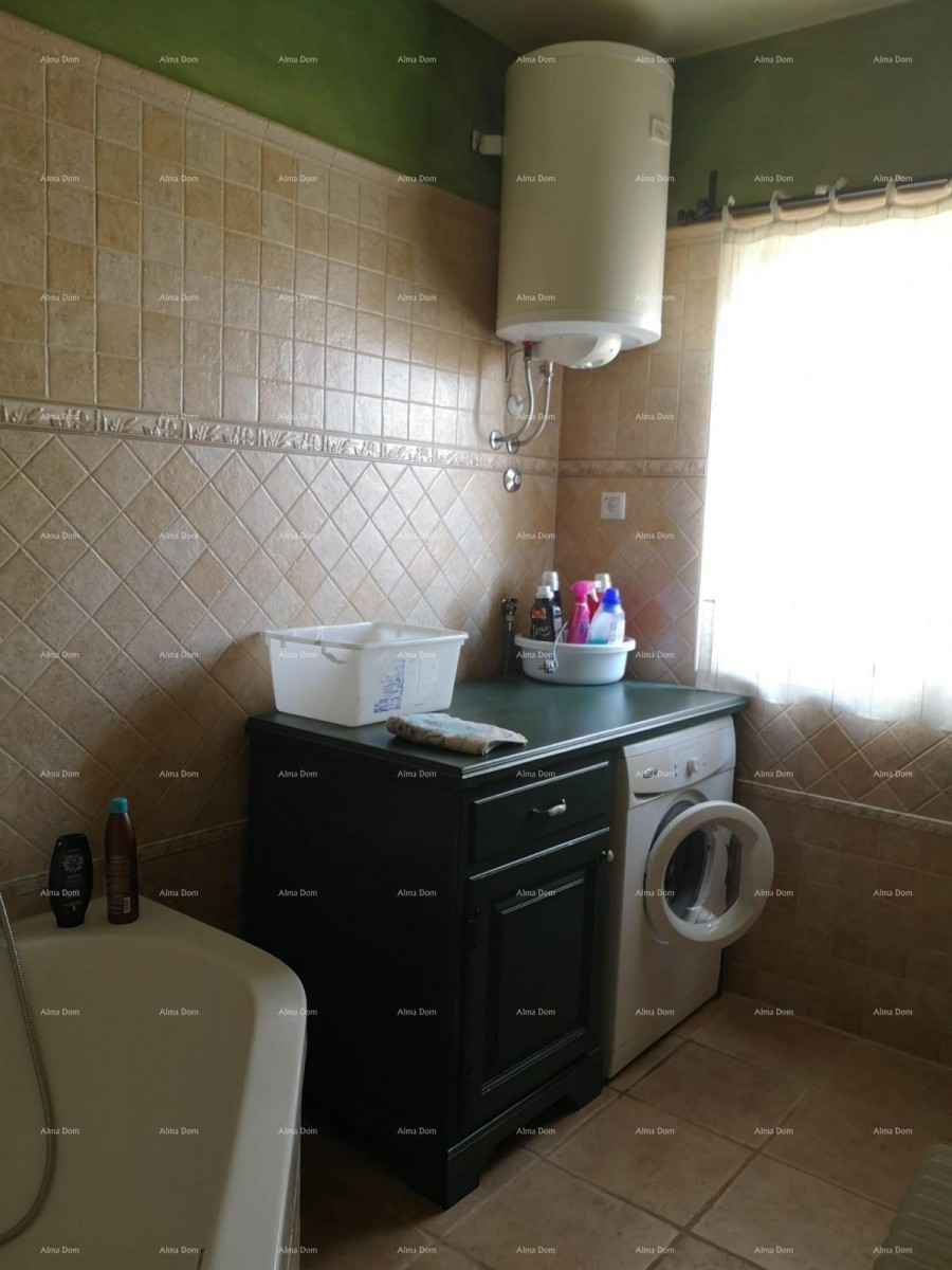 Beautiful house with large pool 19