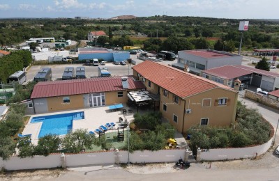 Дом в Баньоле