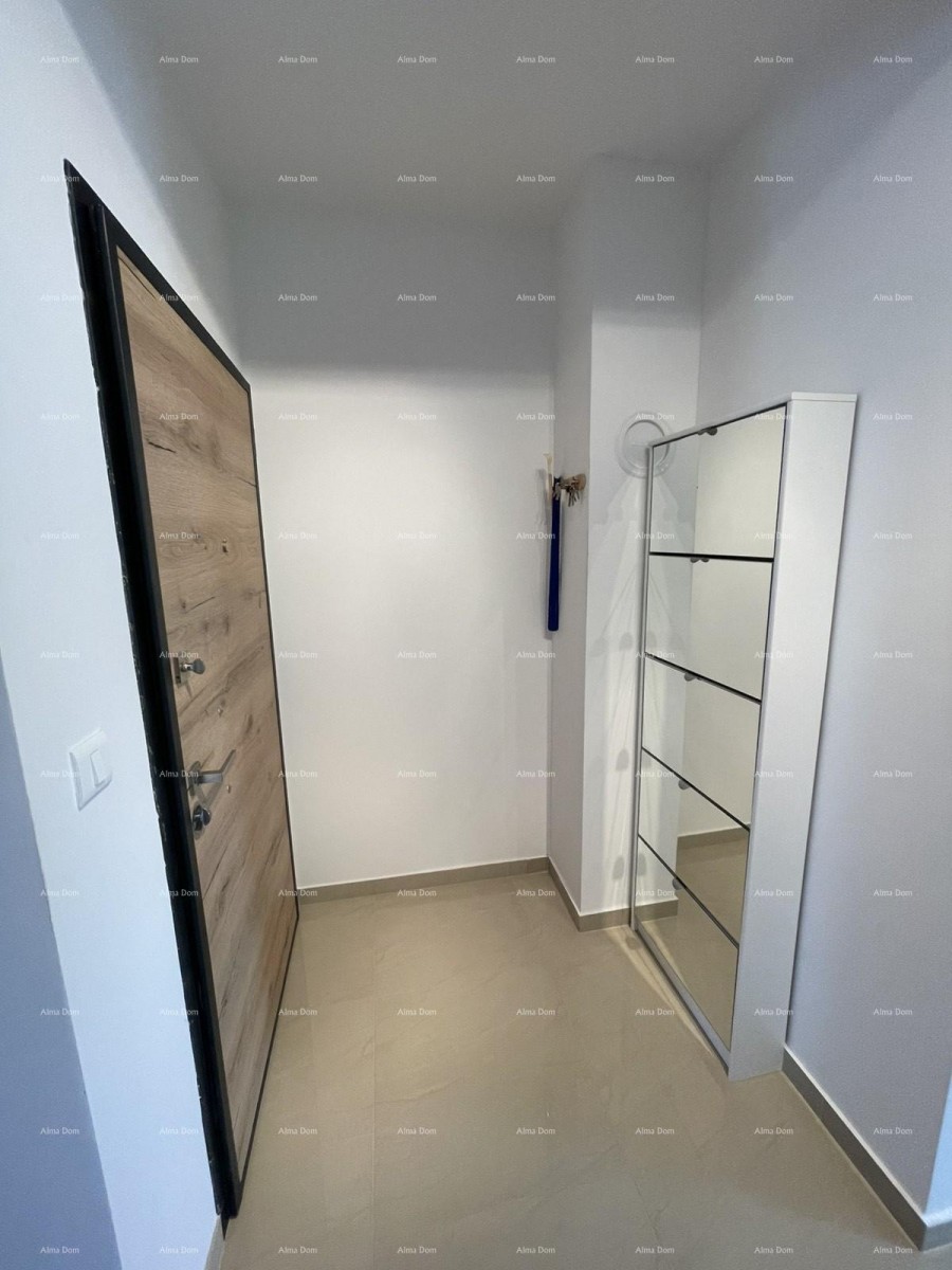 Pula – moderan i potpuno namješten stan 44 m2 u novogradnji s prostranom terasom. Medulinska ulica, novi kompleks zgrada. 11