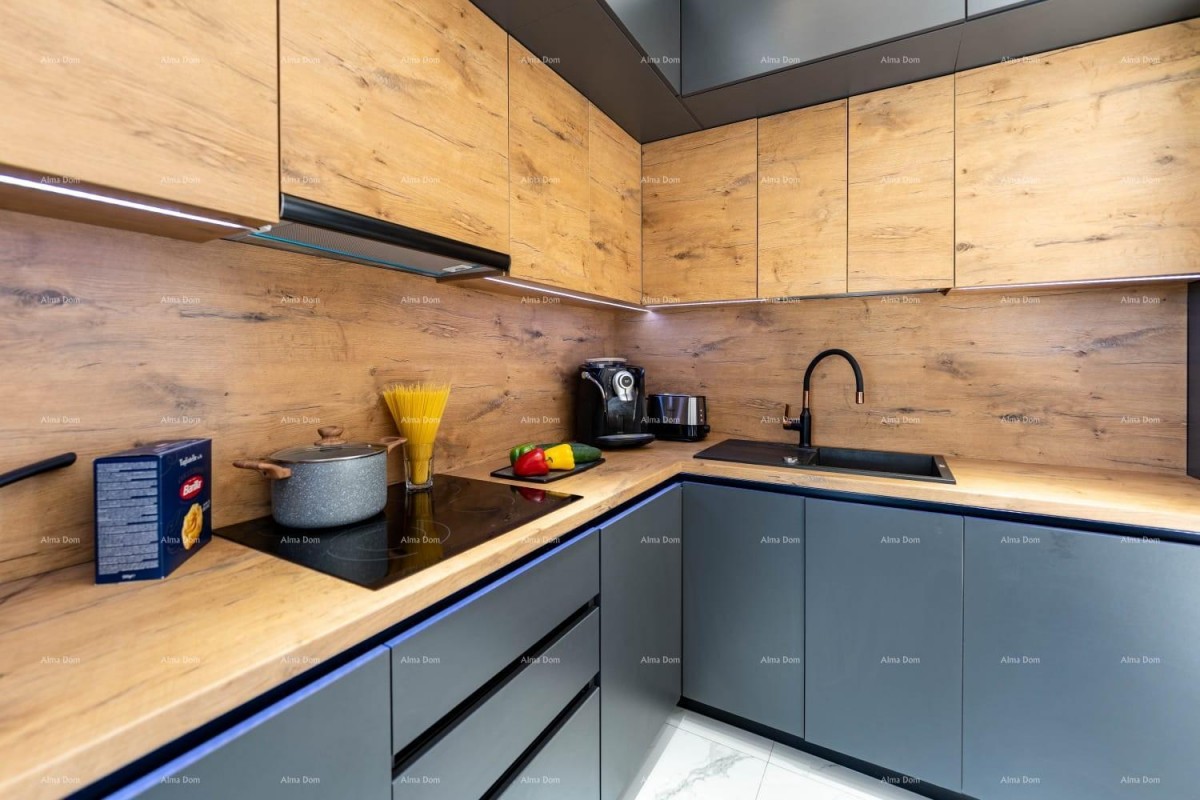 A modern house with a pool in a great location, Medulin! 7