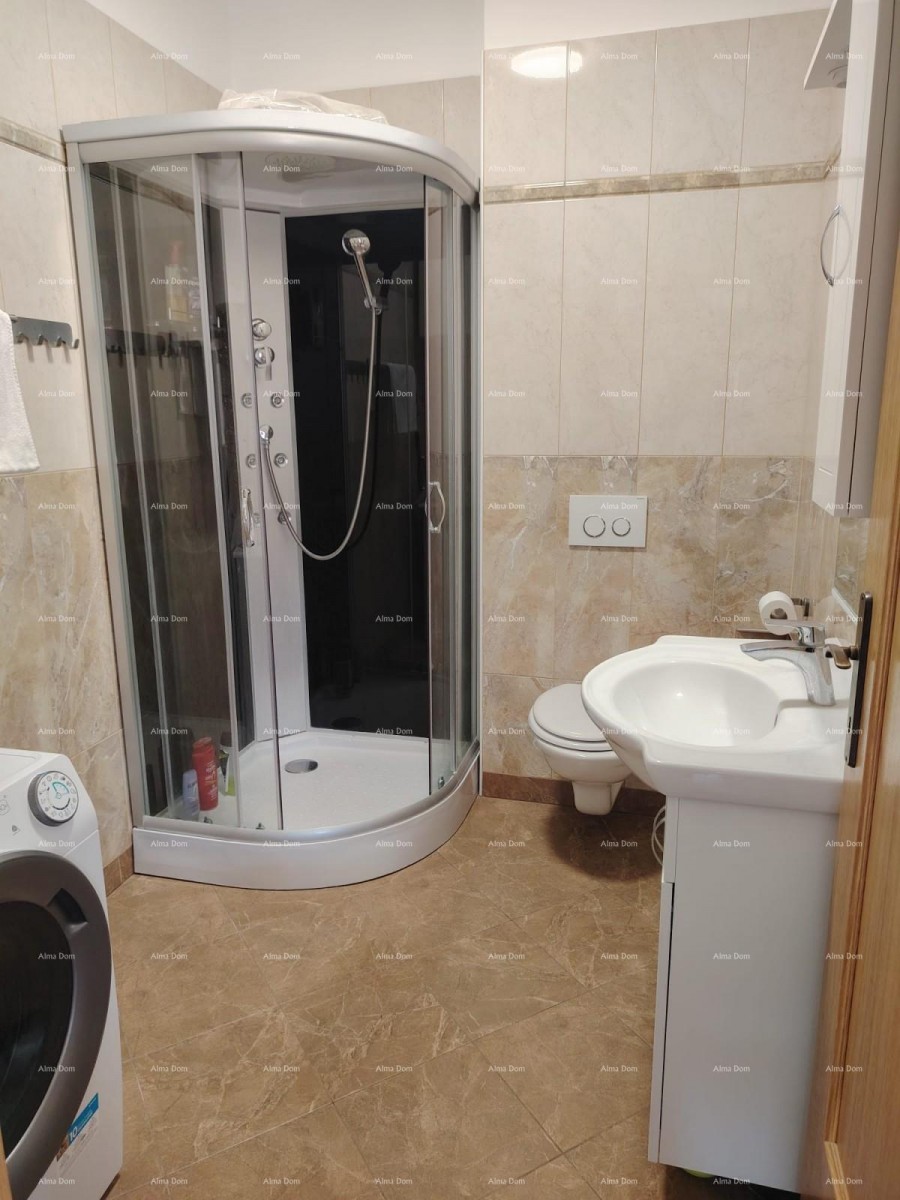 Three-bedroom apartment right by the sea, Premantura 13