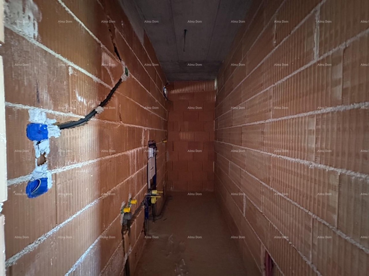 Umag- For sale: semi-detached house in rough construction phase. 12