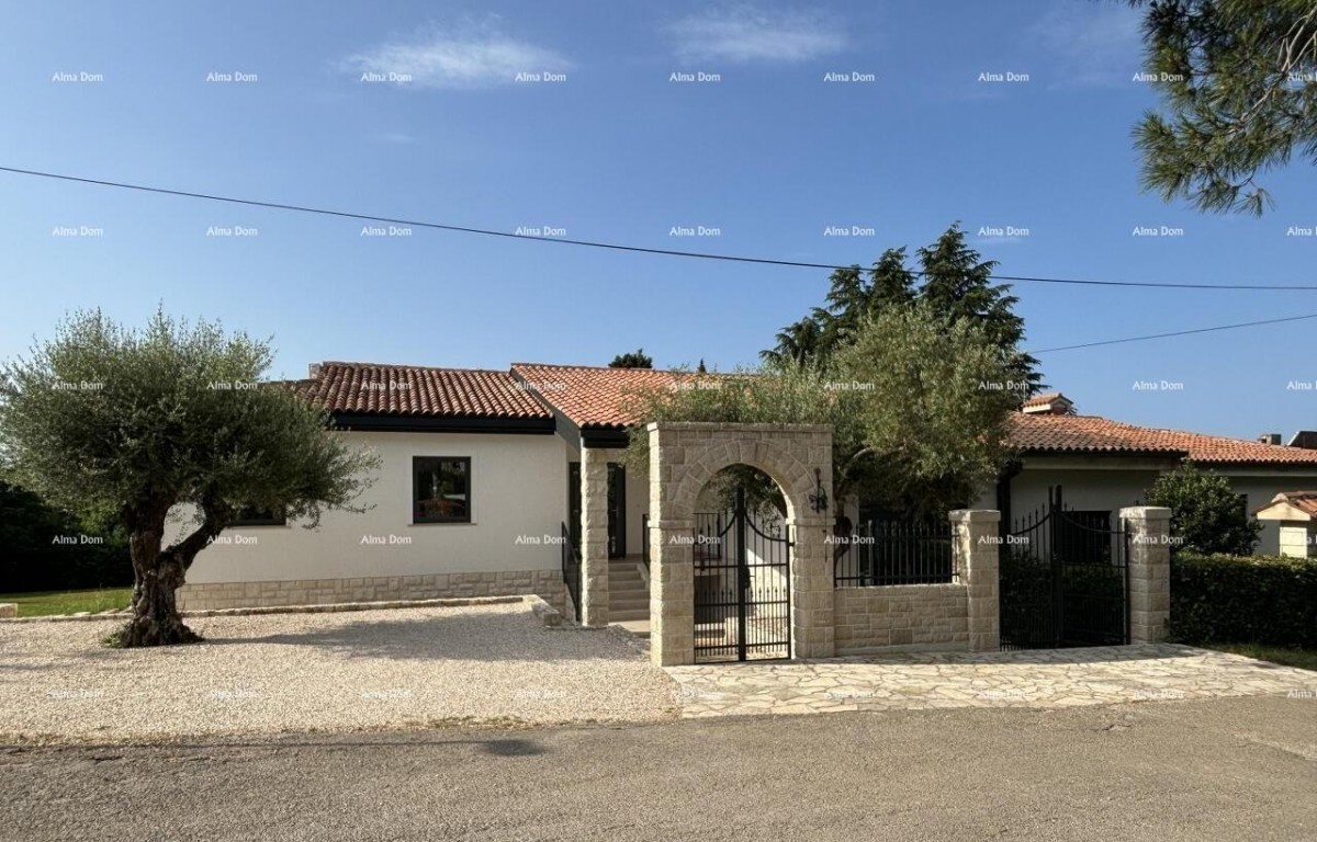 Продажа - Квартира с видом на море, в отличном месте, Умаг! 2