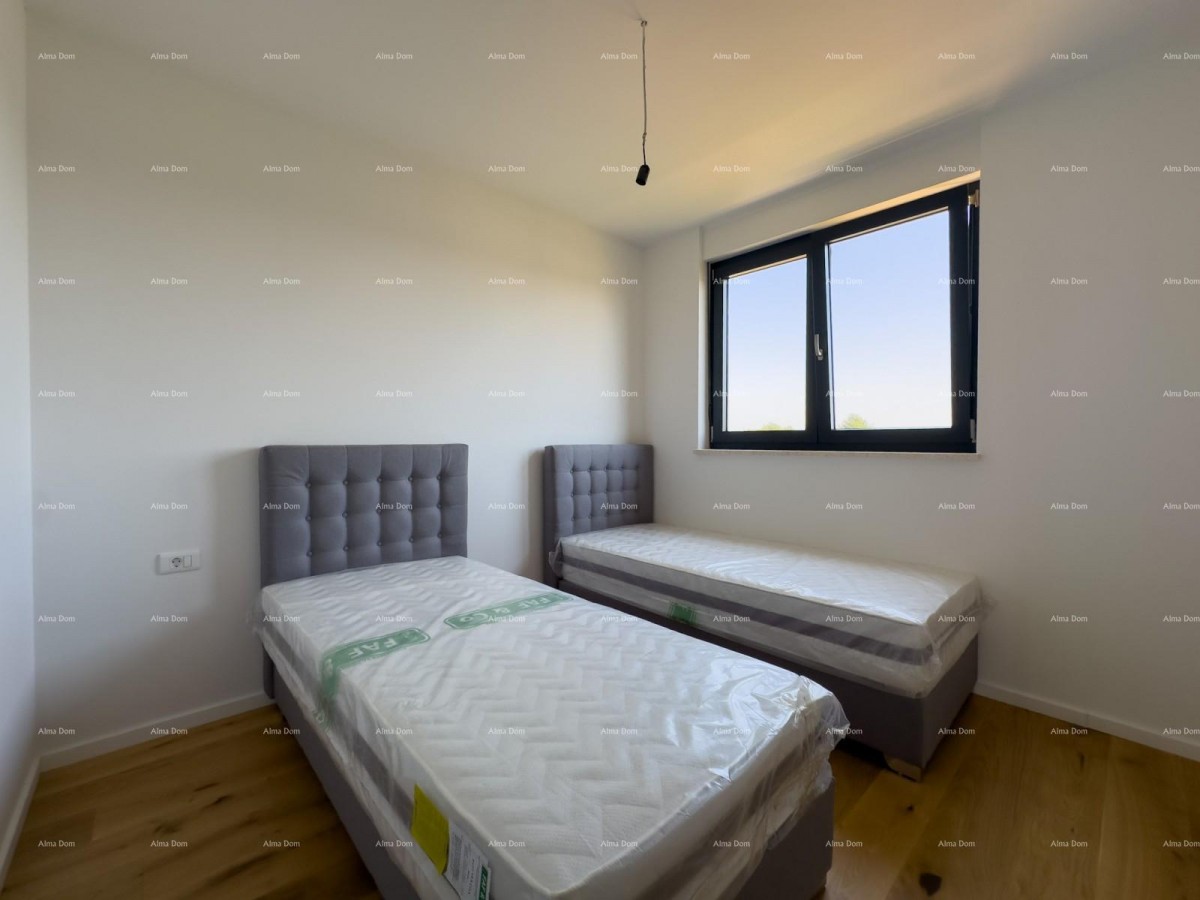 Spacious apartment in Pula with three bedrooms and modern amenities near the city center 28