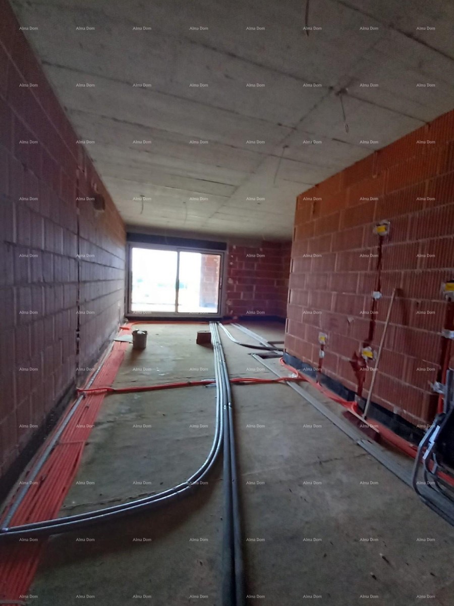 Лижњан, На продажу фантастическая квартира на первом этаже 9