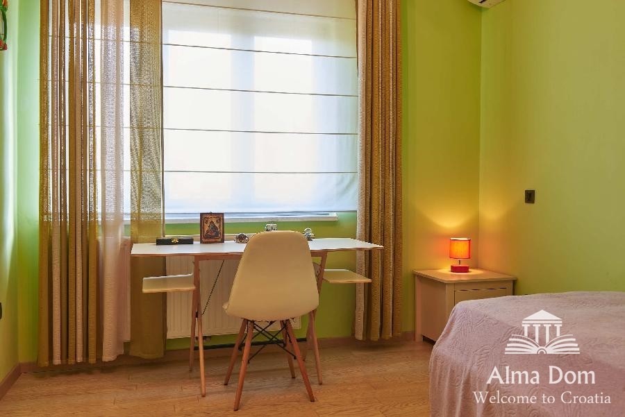 Первая линия - Элитная вилла с бассейном и гаражом в уникальном месте! 13