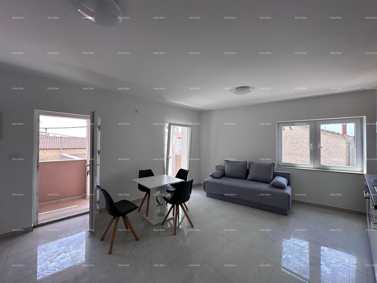 Prodaja fantastične hiše s tremi stanovi v Medulinu! 20