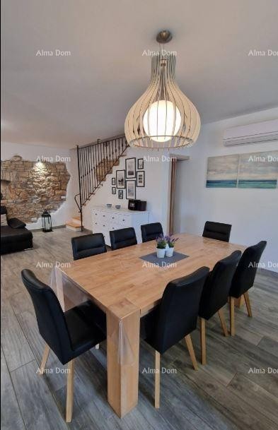 Отреставрированный истрийский каменный дом с бассейном 19