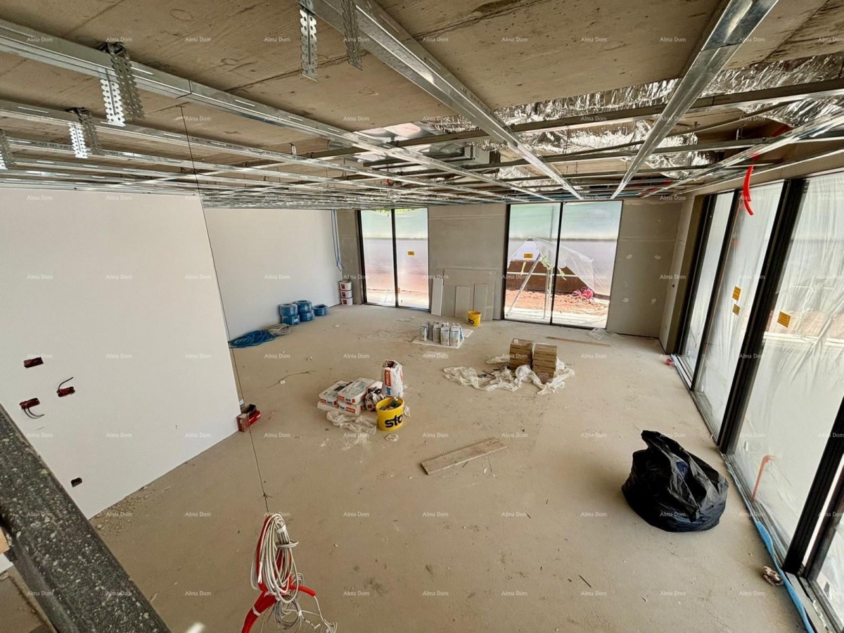 Prodaje se moderna vila u Rovinju 35