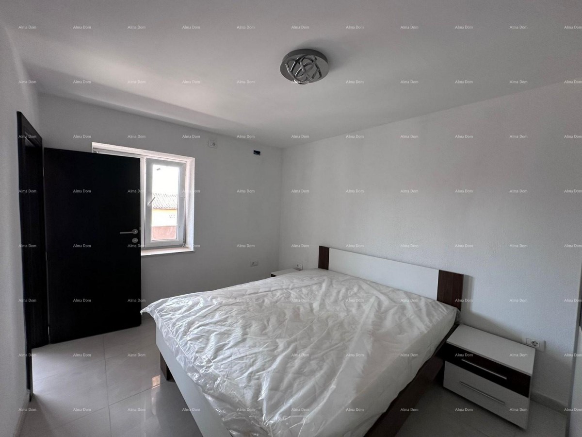 Prodaja fantastične hiše s tremi stanovi v Medulinu! 39