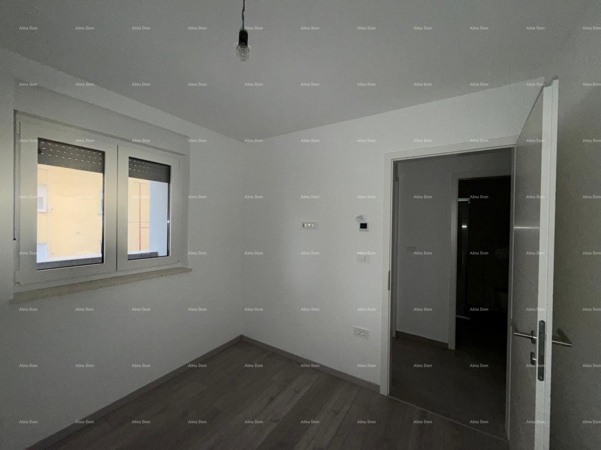 Novogradnja. Blizina gradske tržnice.  Prodaja stanova . Pula, 22