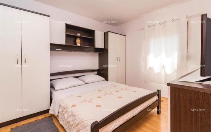 Приземный дом с бассейном в спокойном месте, Пула 17