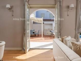 Великолепная вилла с бассейном в Вабриге. 1