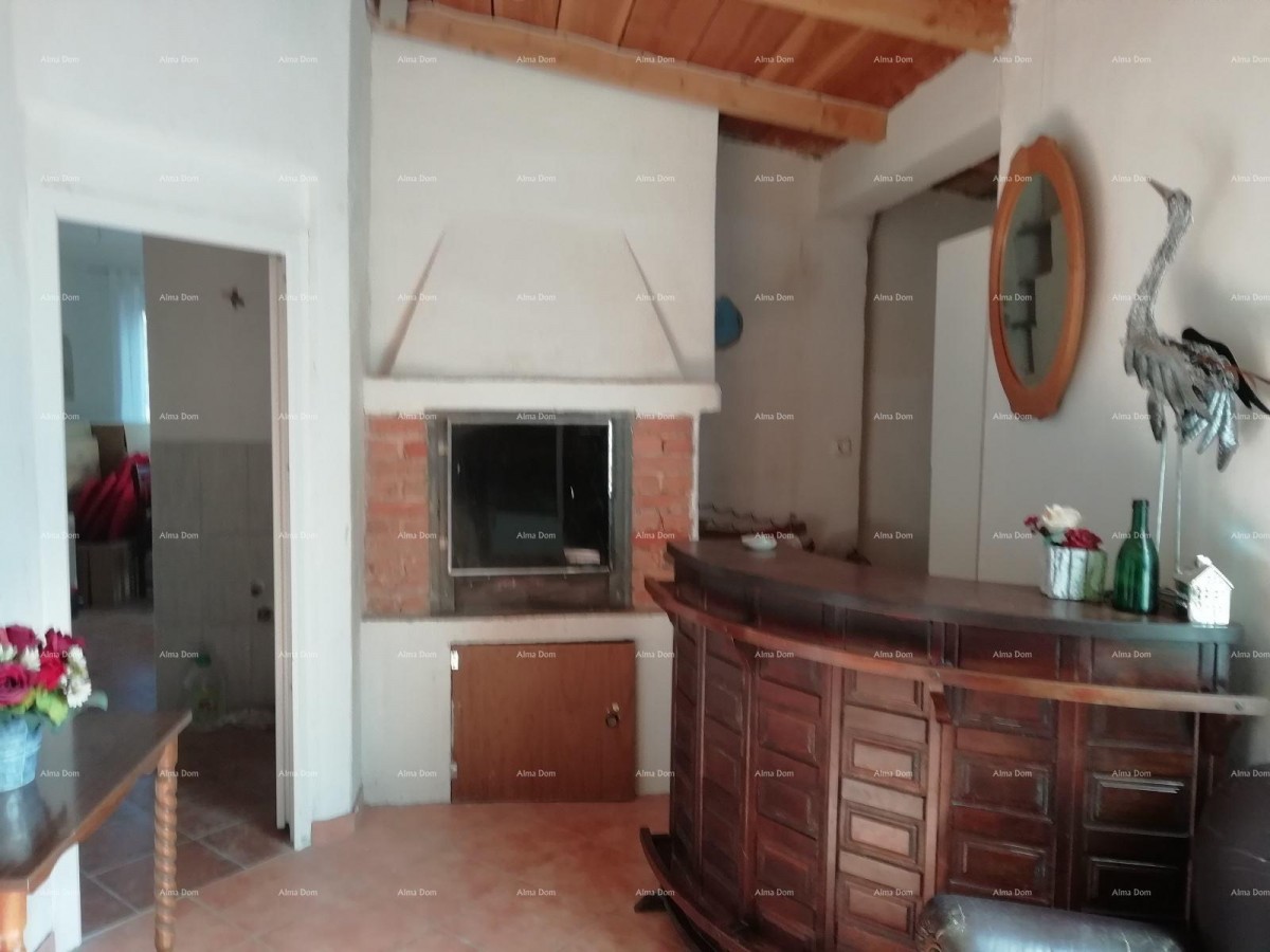 Prodaje se  kuća 95m2 na velikoj parceli od 2119 m2,  udaljena od mora 1800m, Umag 5