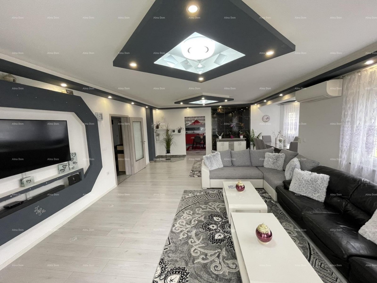 Prizemnica s velikim vrtom 19