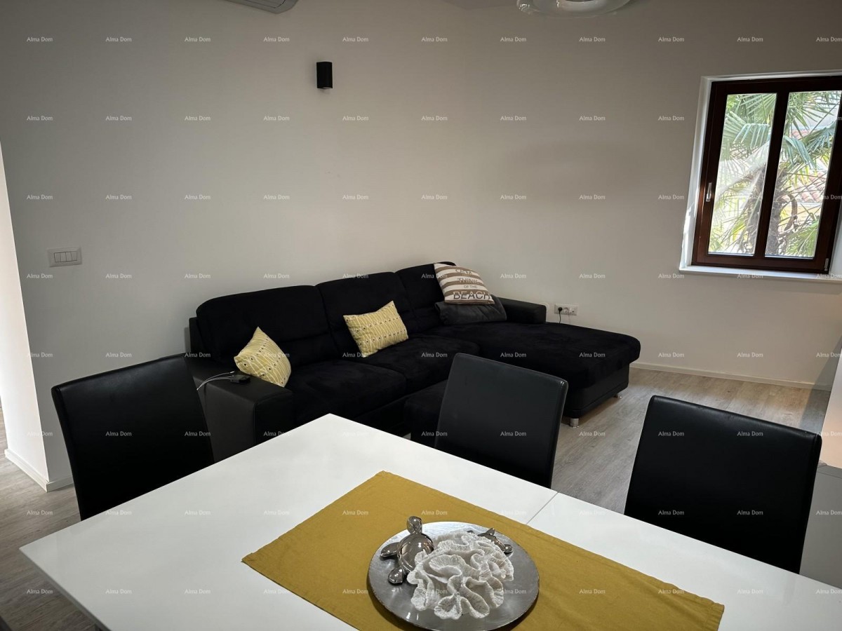 Прекрасный дом с тремя зарегистрированными апартаментами в старой части города Пореч! 25