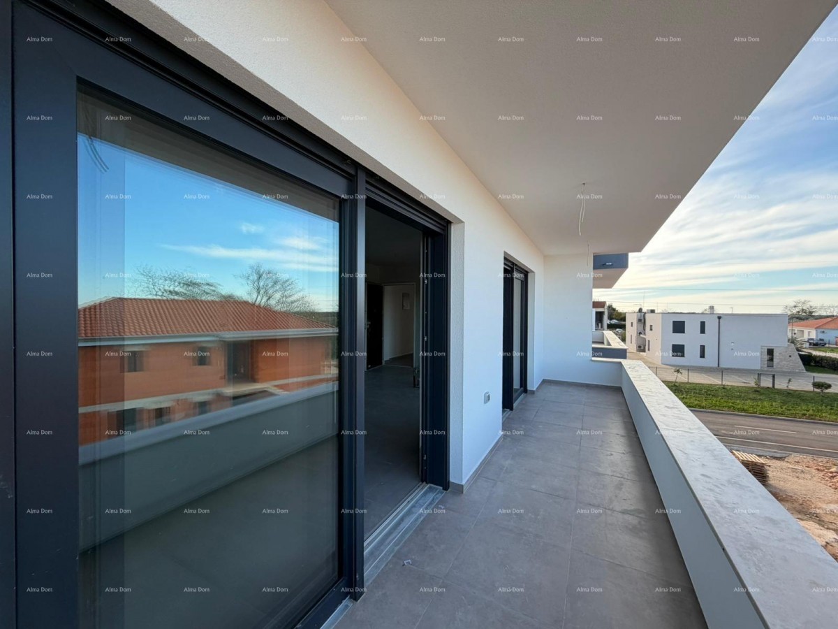 Продажа квартиры в новостройке с видом на море, Умаг, 1