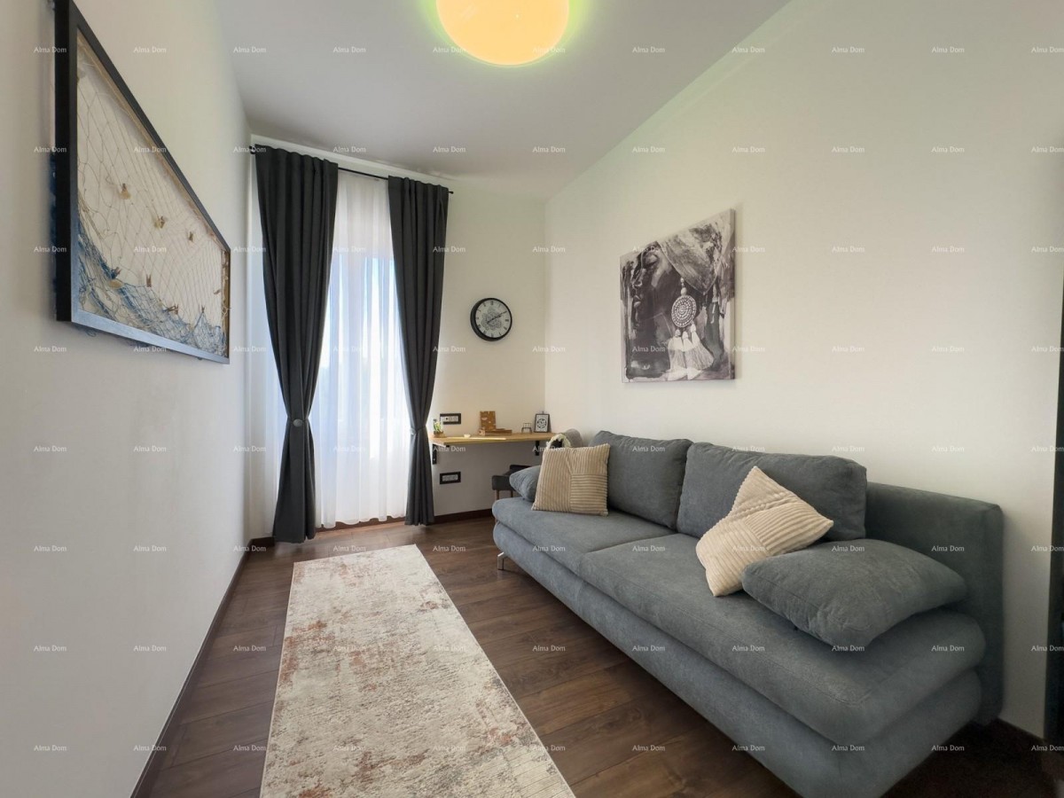 Pulj strogo središče Istarska ulica 500 metrov od Arene Sodobno popolnoma prenovljeno in opremljeno mestno stanovanje 12