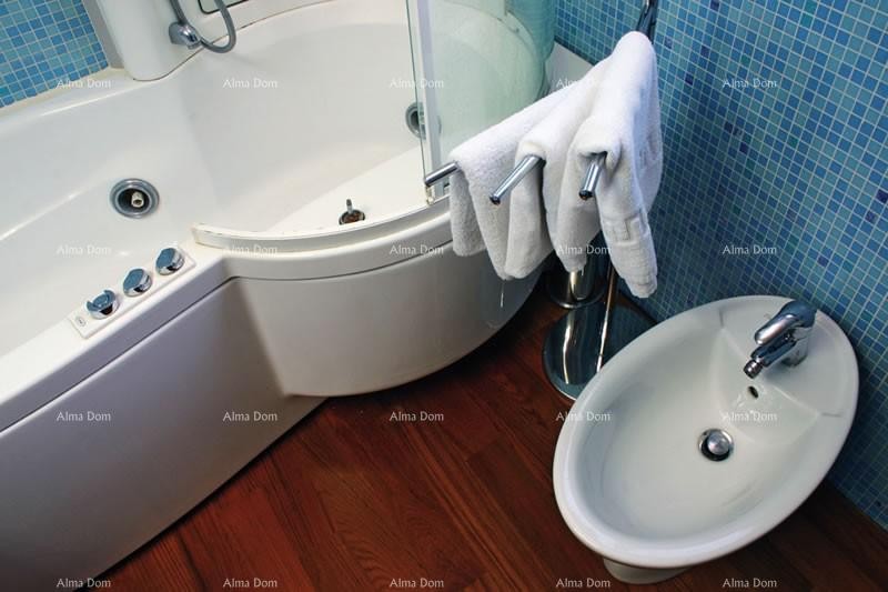 Na prodaju – Luksuzna vila 60 m od morja, Peščena uvala 11