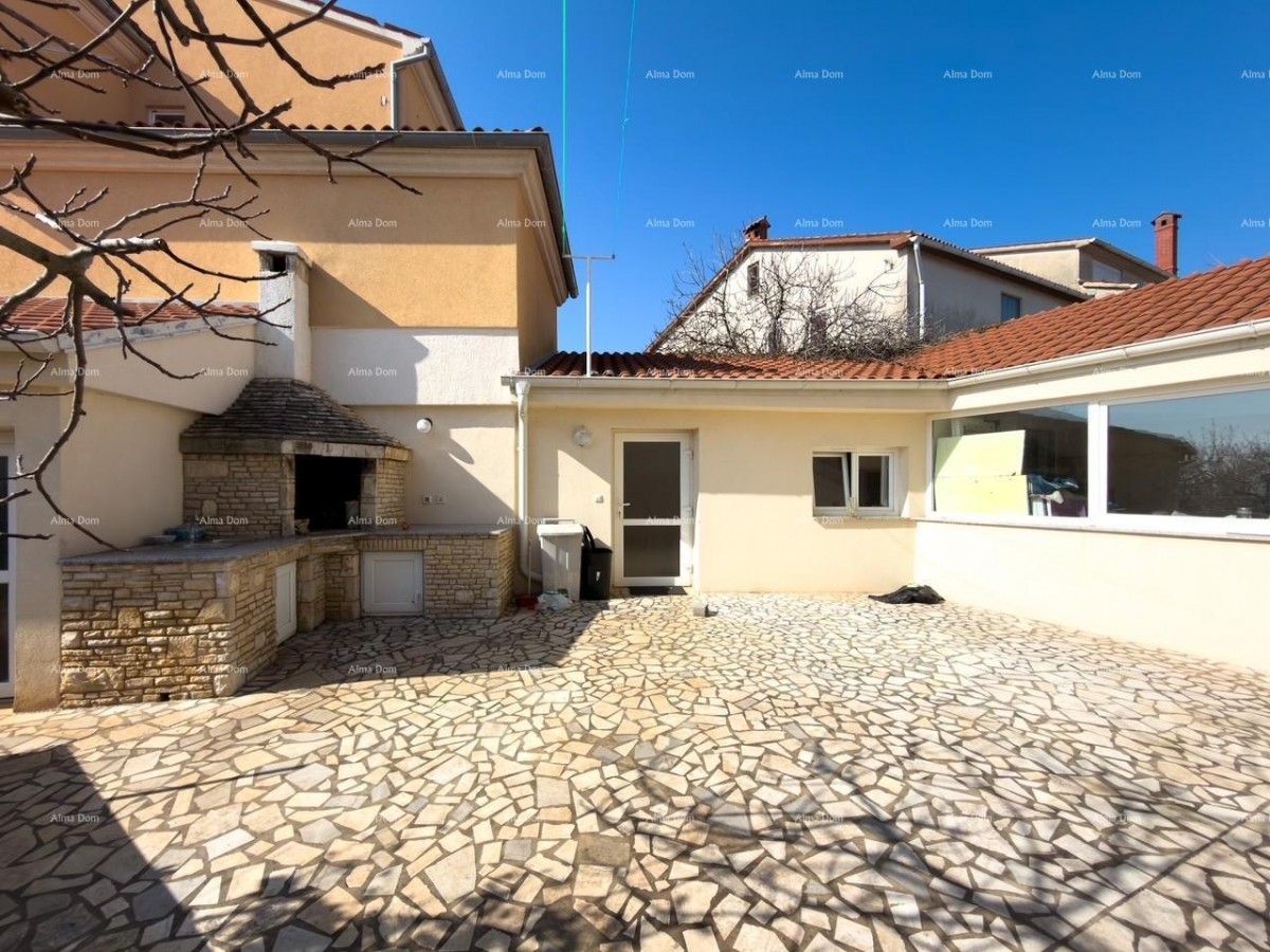 Ližnjan, renovated and fully furnished house with a garage and a cellar 46