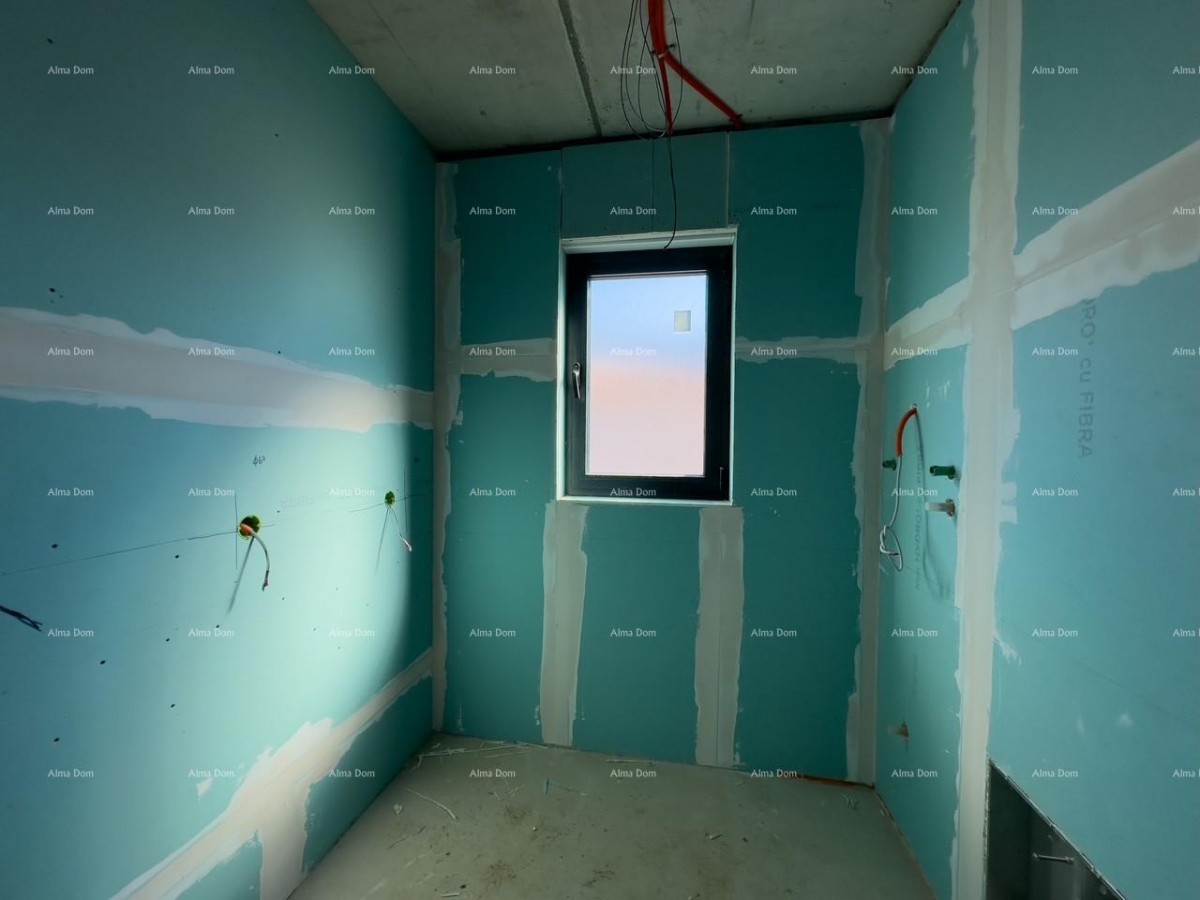 For sale: Apartment on the second floor of a small building! 3