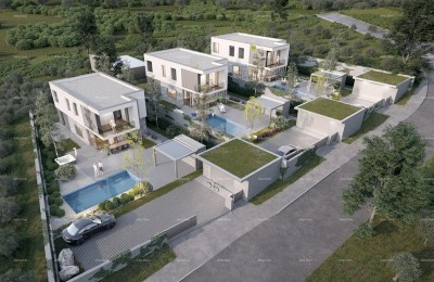 Building land for sale in an attractive location, near the sea, Pomer