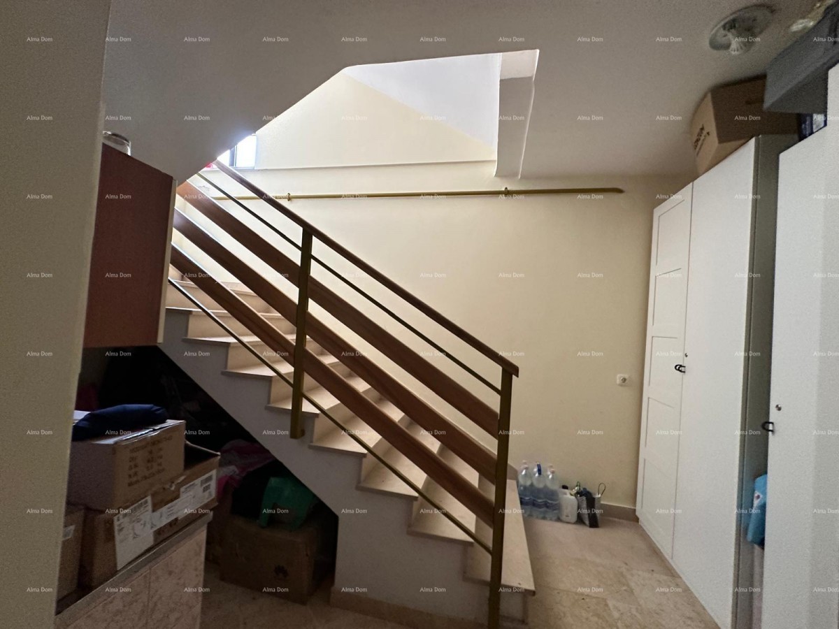Prodajemo hišo s pet apartmajev na odlični lokaciji! 4