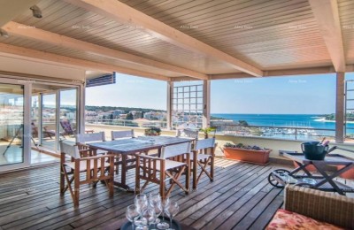 Vendita - Bellissima casa con appartamenti e ristorante, Pola! Vista mare!