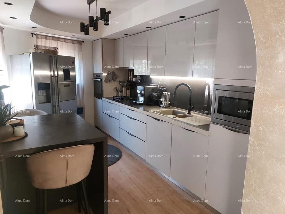 Продается квартира 90м2 с таверной и садом, Новиград 2