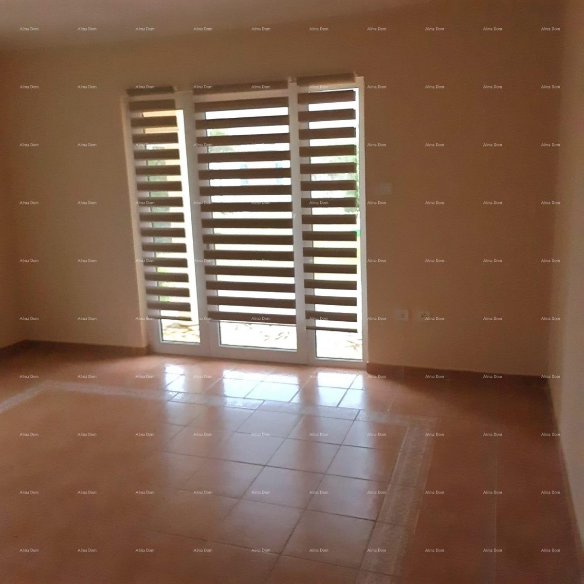 Prodaje se samostojeća kuća, Marčana 18