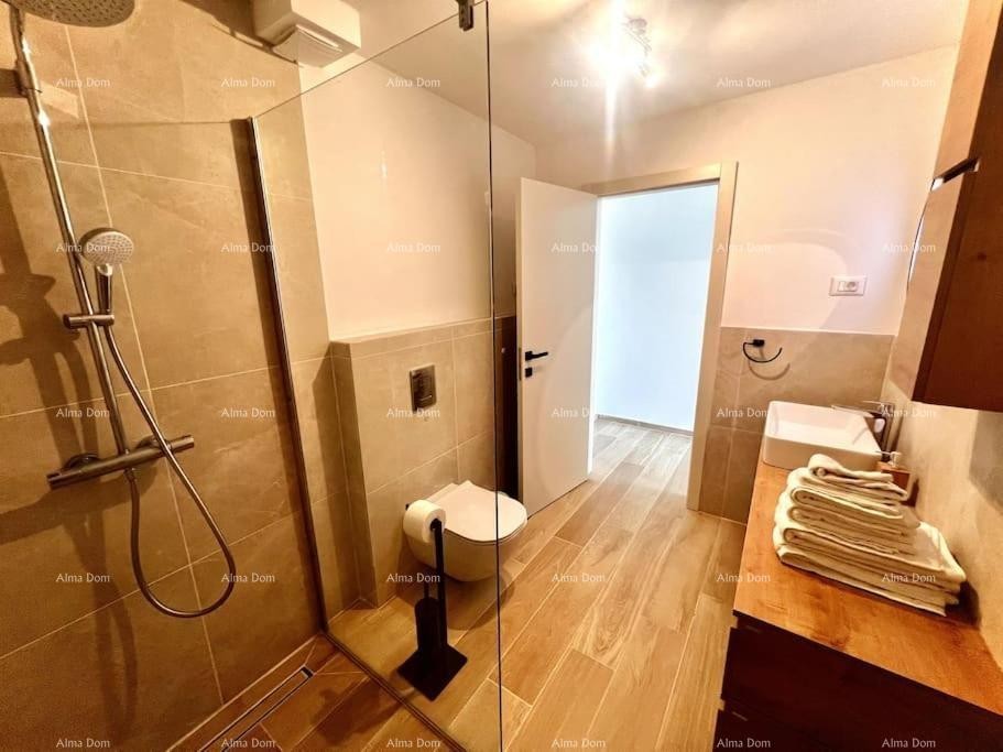 Prodamo lepo in moderno hišo, Poreč 31