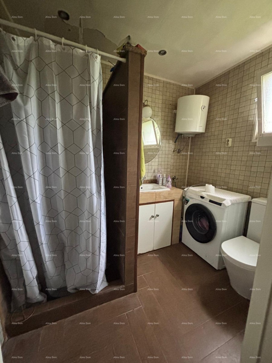 PULA - hiša na odlični lokaciji (2 ločena prostora) 9