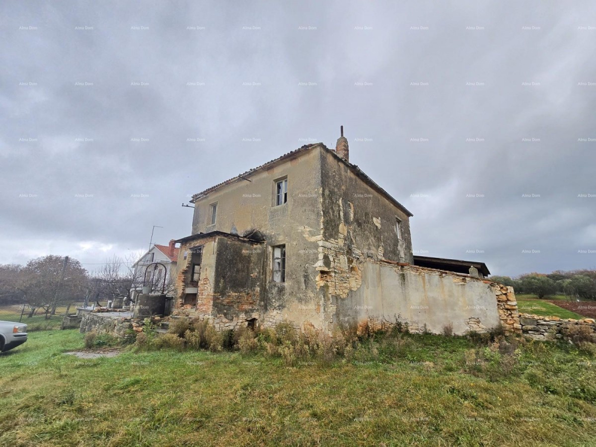 Galižana –kamena kuće s građevinskim zemljištem i šternom 8