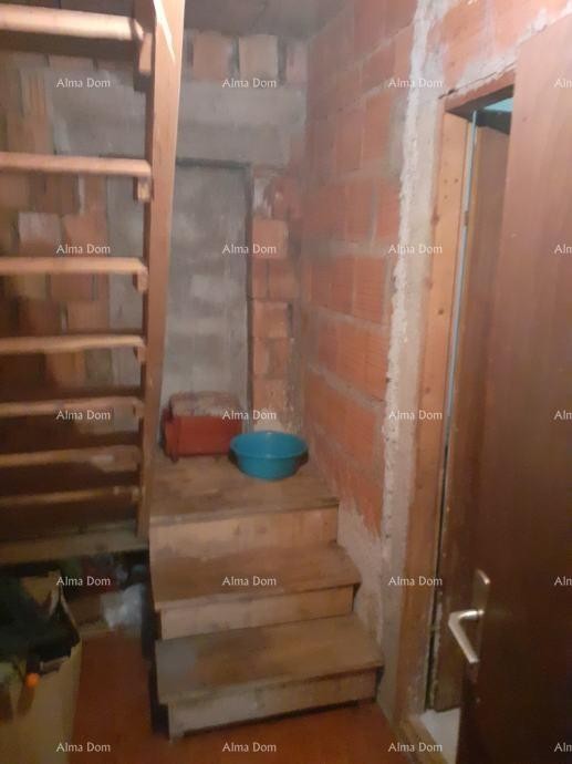 Prodaja kuće s dvije građevinske parcele – Tinjan 12